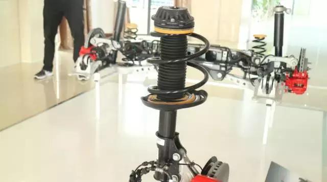 底盘改装的基本知识,底盘应该怎么改装从这五方面入手