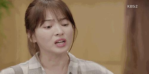 太阳的后裔为啥选宋仲基,太阳的后裔宋仲基帮宋慧乔扎头发