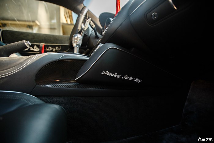 路西斯之星奥迪r8,奥迪r8帝王