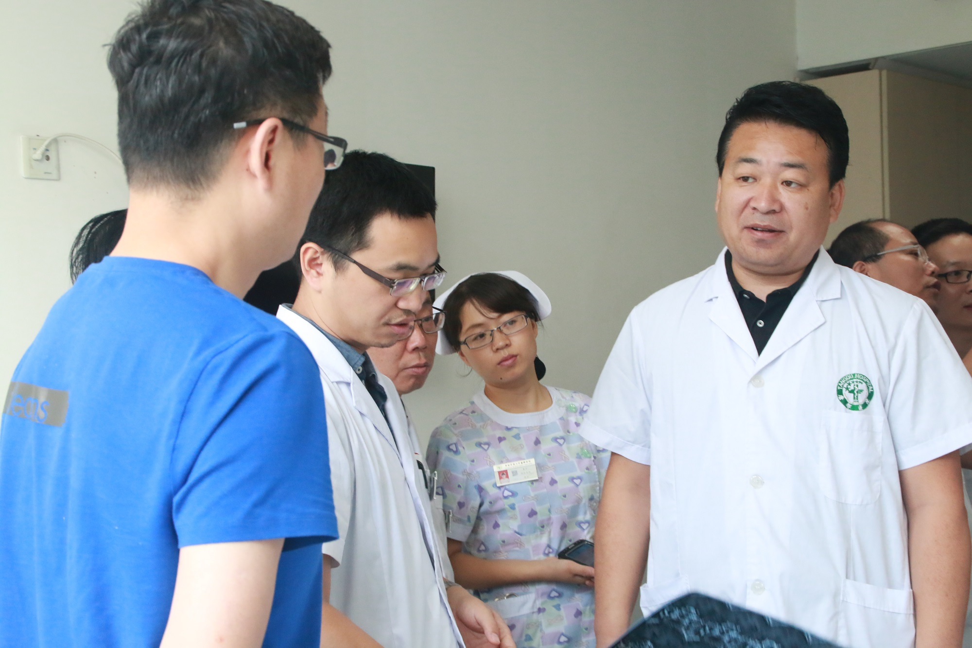 脑积水腹腔分流6例,脑积水脑室腹腔分流术病人照片