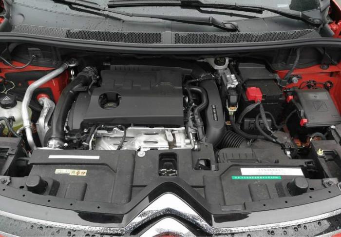 世上所有入流的美,都不相苟同