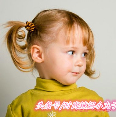 3-6岁幼儿卷发怎么扎,三岁卷发怎么扎好看