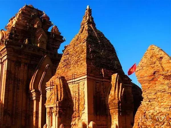 广州可以坐高铁去丽江吗,广州可以坐火车去越南吗