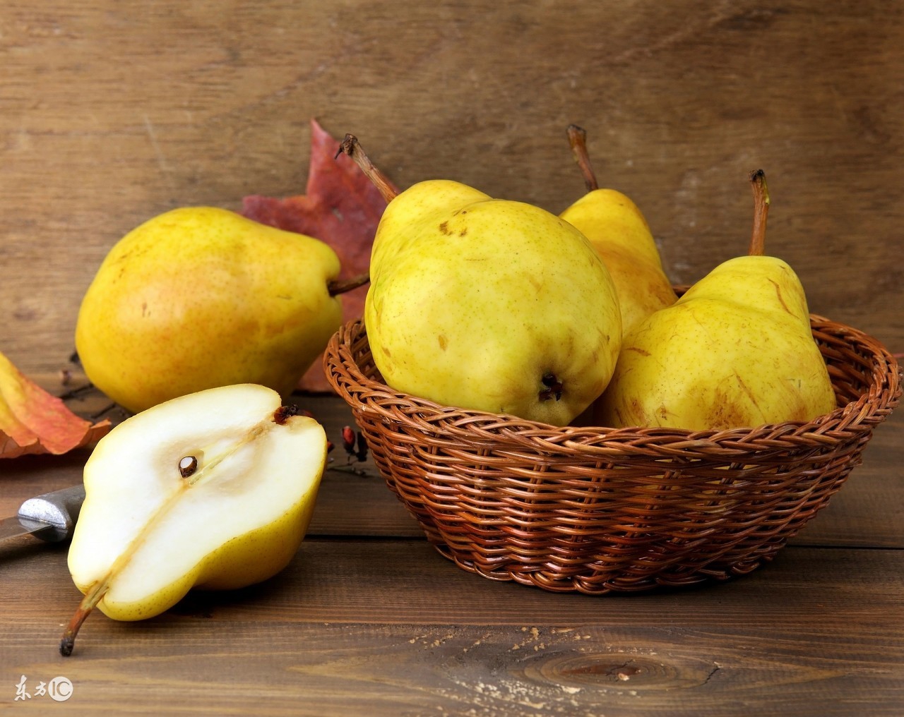 口臭口苦嘴里有味,口苦舌白有口臭什么原因