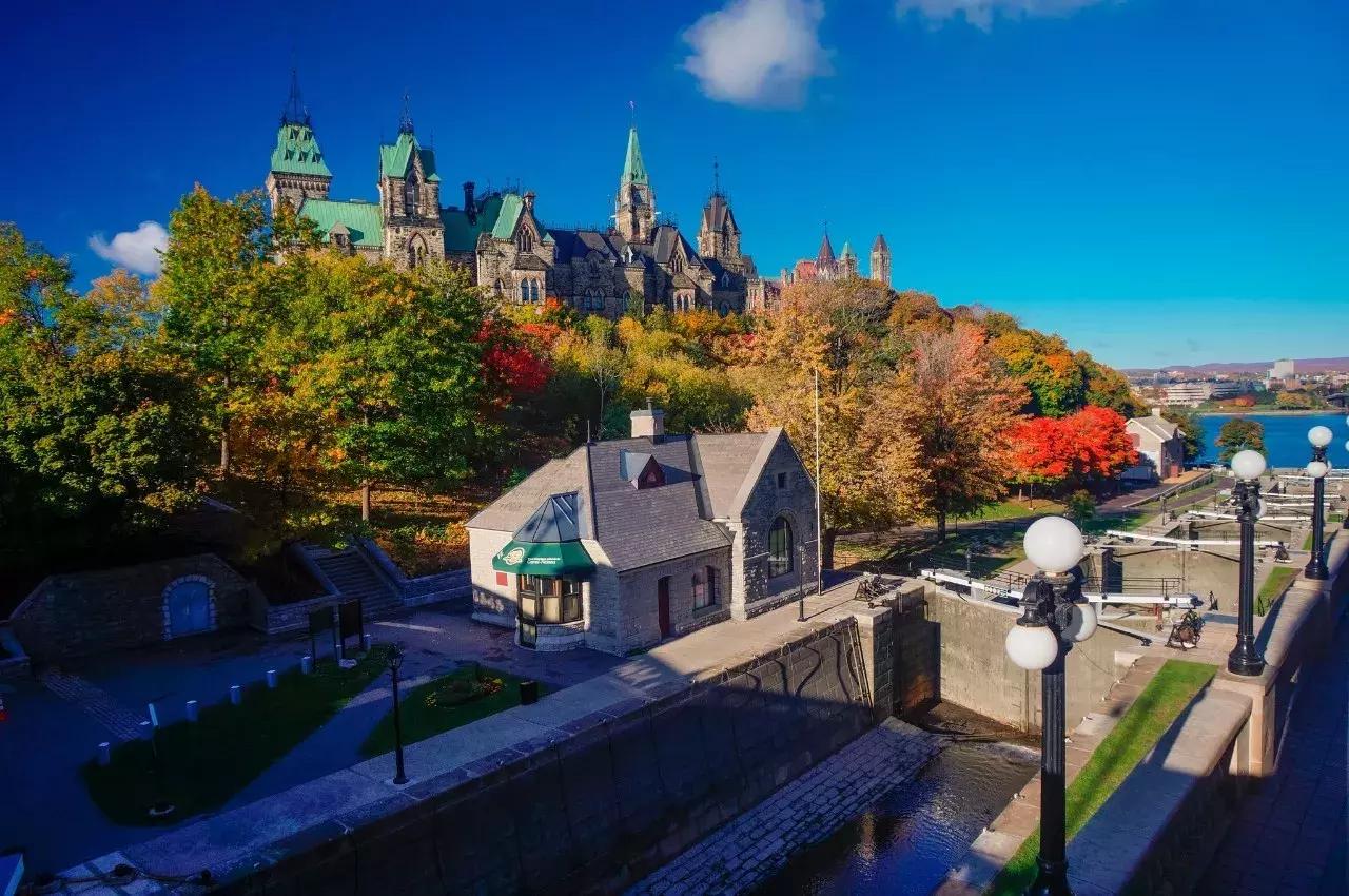 2018加拿大签证新政策是什么样的,2017加拿大签证攻略