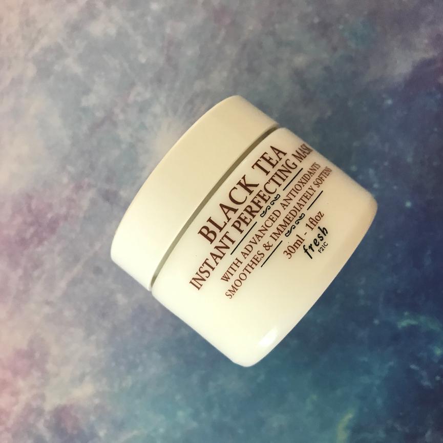 油性痘痘肌能用面霜吗,油性皮肤痘痘肌可以用的护肤品