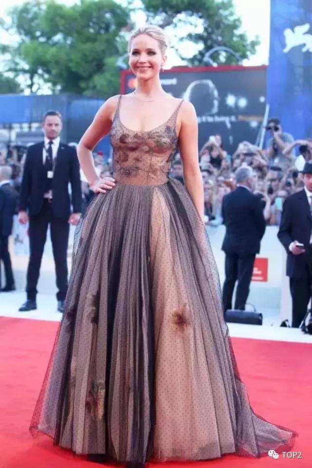 秘闻｜恕我直言，美国“大表姐”才是Dior的亲Baby