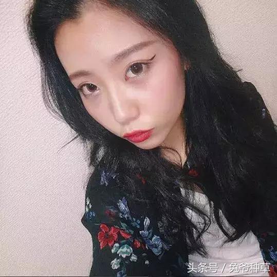 “折痕眼线”是个什么鬼？能让眼睛放大两倍，你要不要学？