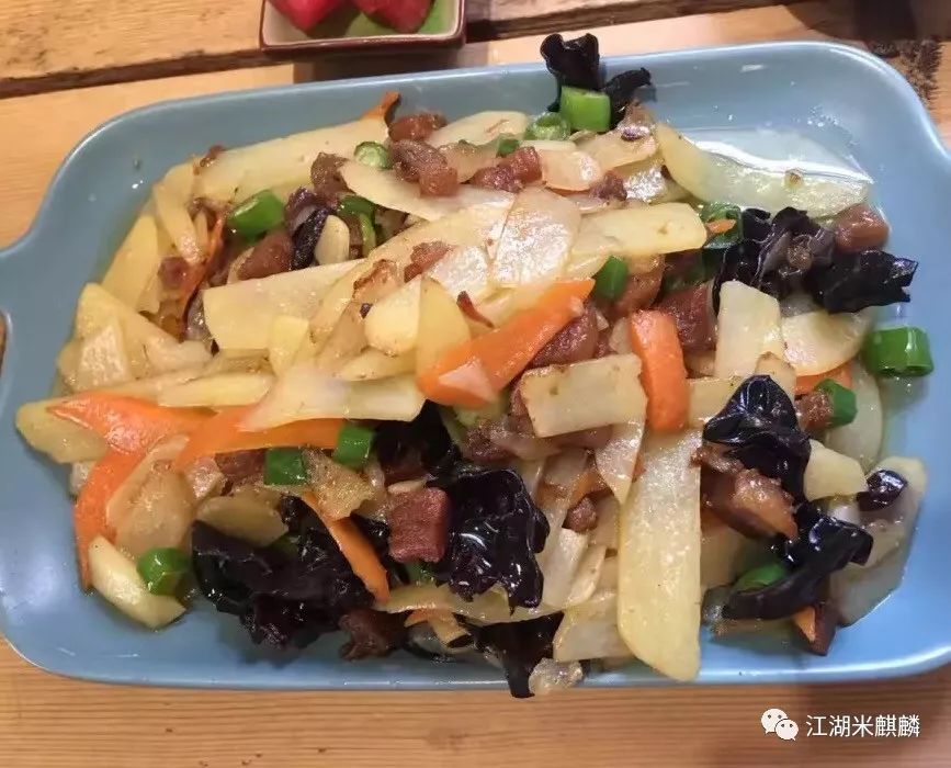 青岛吃海鲜攻略靠海边的地方,每年来青岛吃海鲜必去的地方