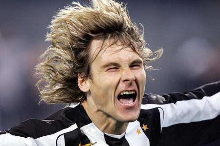 内马尔法甲转会风波,内马尔姆巴佩转会费