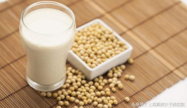 下巴和嘴周围经常冒痘？有对策！