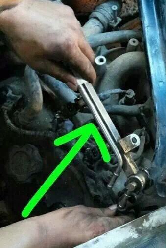 发动机故障灯亮后抖动没动力熄火,面包车发动机抖动加不上油怎么办