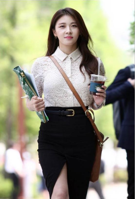 十位韩国女星素颜妆前后对比羡煞旁人女明星卸妆后什么样