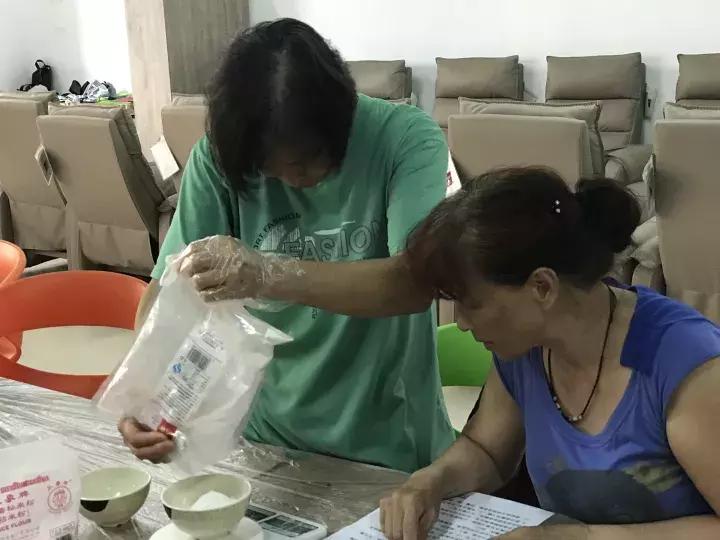 最简单的冰皮月饼教程来啦,好吃的冰皮月饼制作法