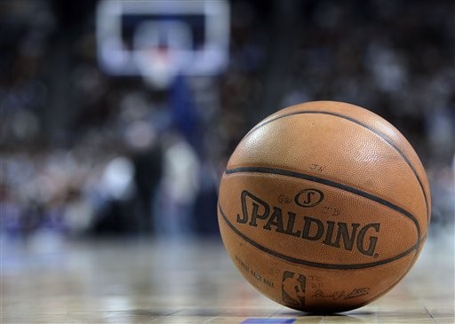 喜欢打篮球但怕受伤，做好这几点准备，下半场你就是主角！