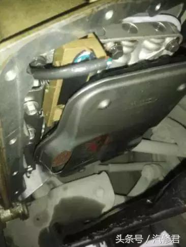 比亚迪f6仪表盘出现svs怎么处理,比亚迪f6行驶过程中防盗灯亮