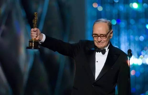奥斯卡终于给自己的头号债主转账了——传奇配乐大师埃尼奥·莫里康内