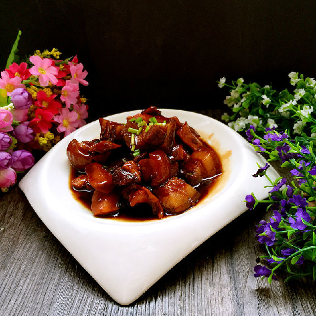 墨鱼干红烧肉煲,小墨鱼干红烧肉