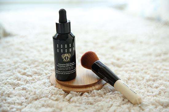 秋冬天容易起皮的粉底液,秋冬天用哪种粉底液保湿好