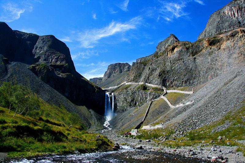 大美长白山脚下松江河,大美长白山天池唯一出口