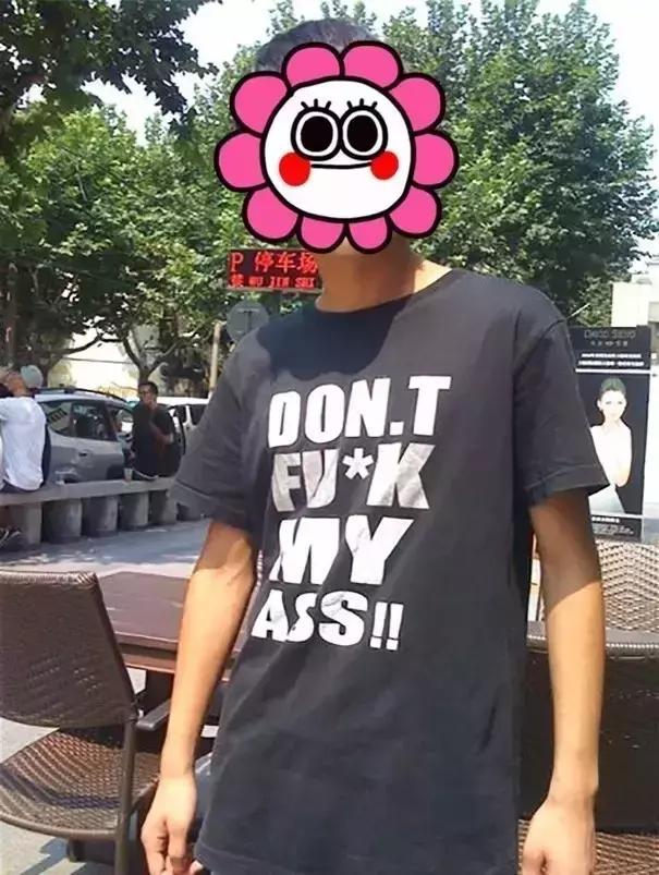 歪果仁都在笑你!不懂千万别穿上身的SloganTee!