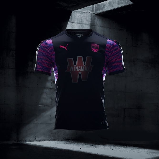 隐秘力量：盘点新赛季“暗黑”球衣