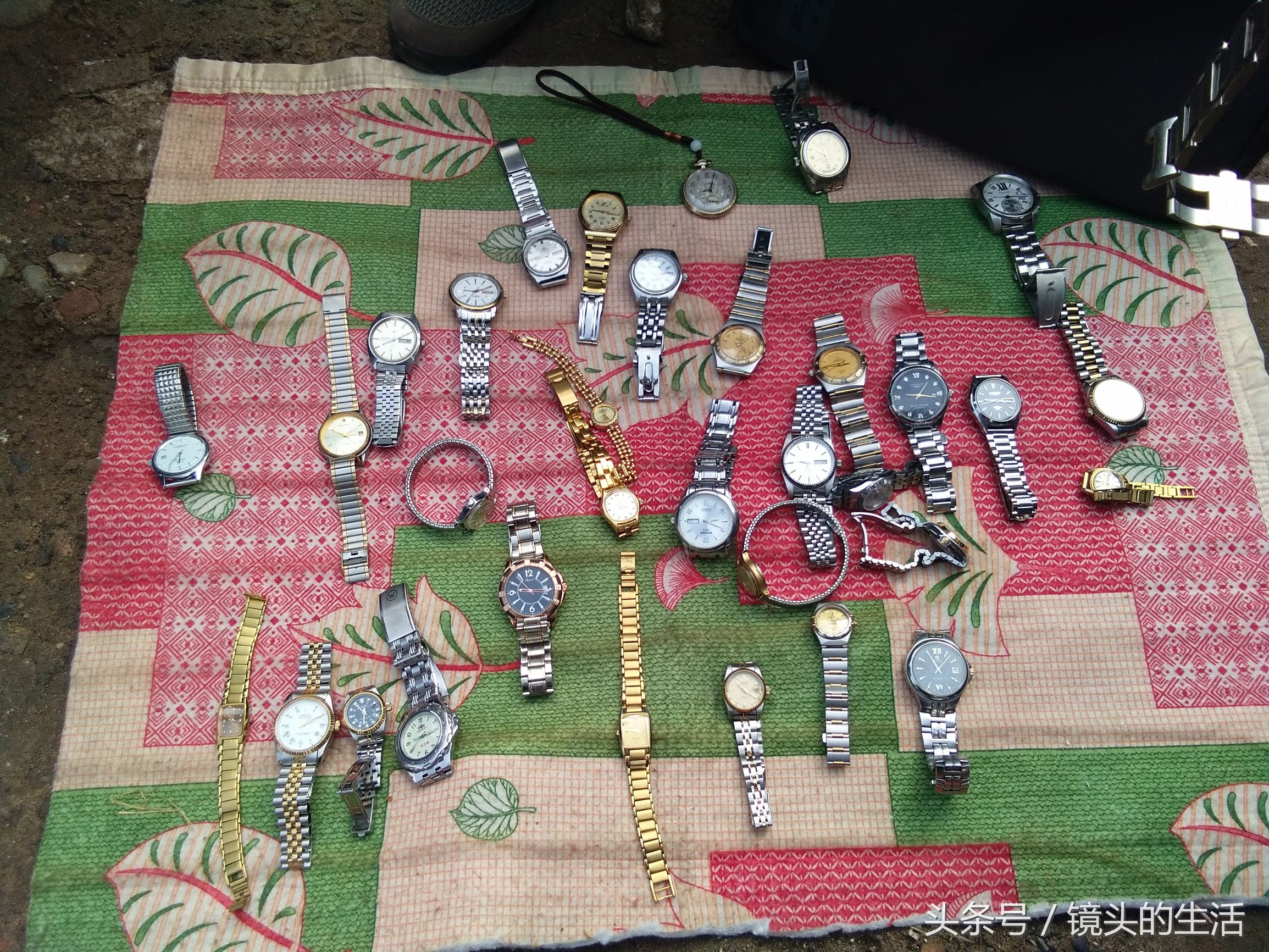 大街上偷偷卖机械表什么套路,集市卖手表套路