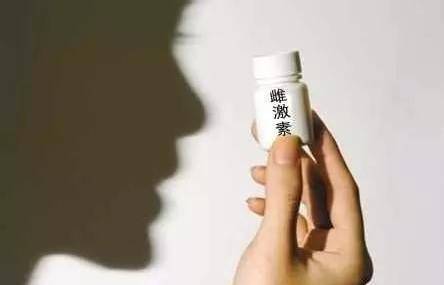 左侧A*杯罩**,右侧却疯长到D*杯罩**,12岁武汉女孩很苦恼!