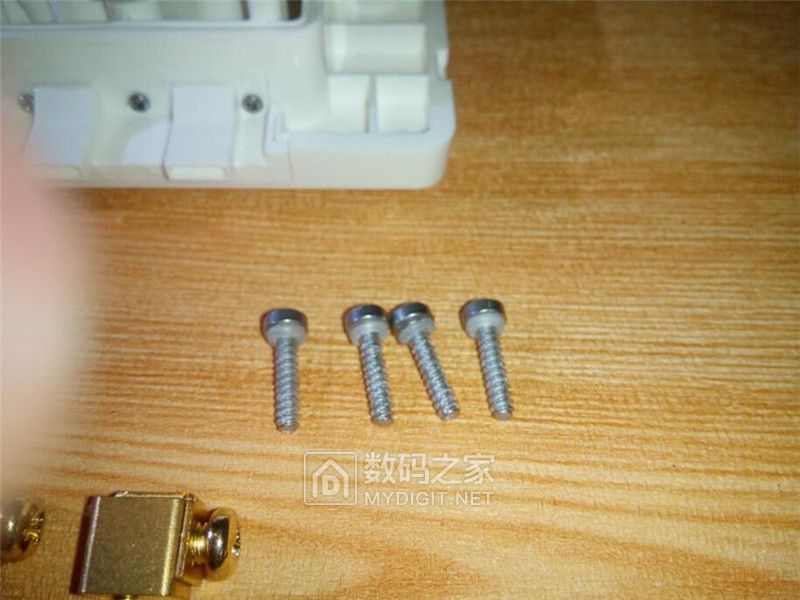 中科电工和公牛插座哪个好,中科电工开关插座质量怎么样