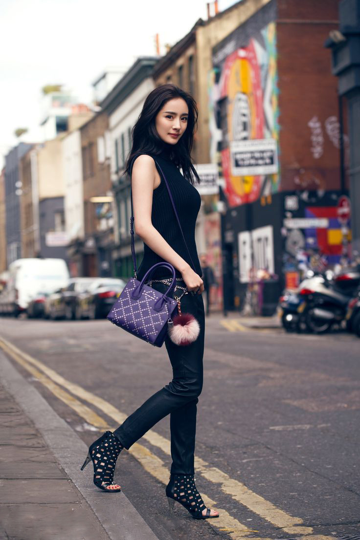 杨幂mk同款哪个颜色好看,深扒杨幂穿过的平价单品