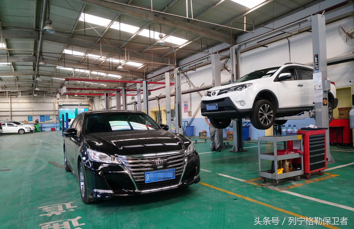 皇冠14代精英版试驾视频测评,14代皇冠车主用车评论