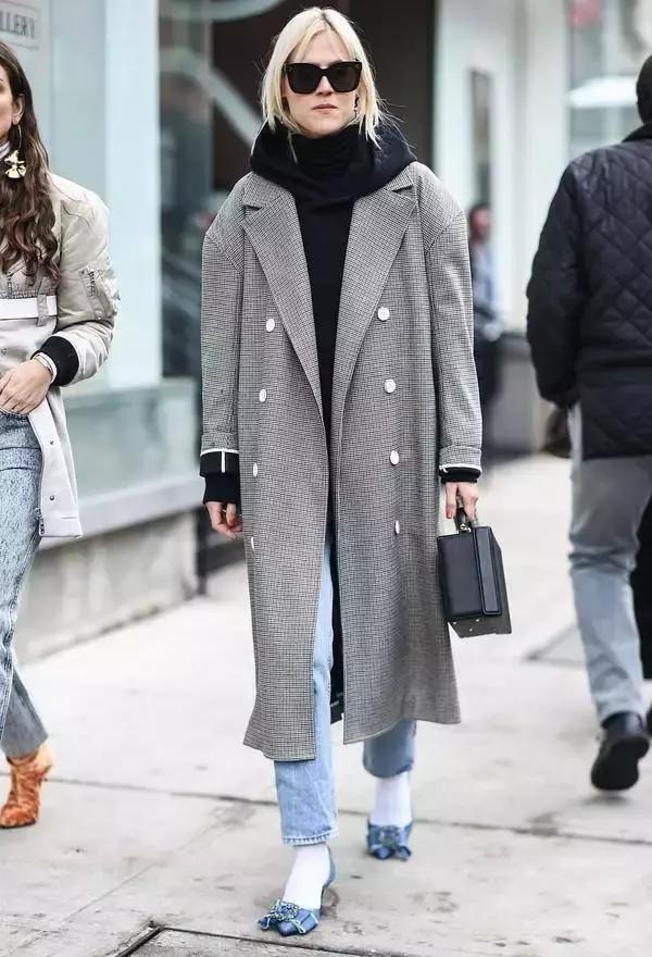 秋冬长筒竖条袜怎么搭配鞋子,和船袜一起搭配的鞋子有哪些