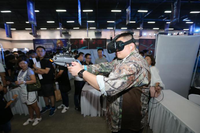 军武次位面携手中航成功举办首届航空嘉年华，军民融合再上新台阶