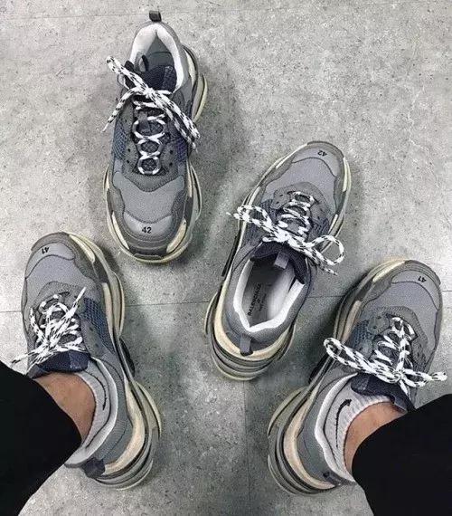 巴黎世家是什么工装,巴黎世家工作服卖多少钱