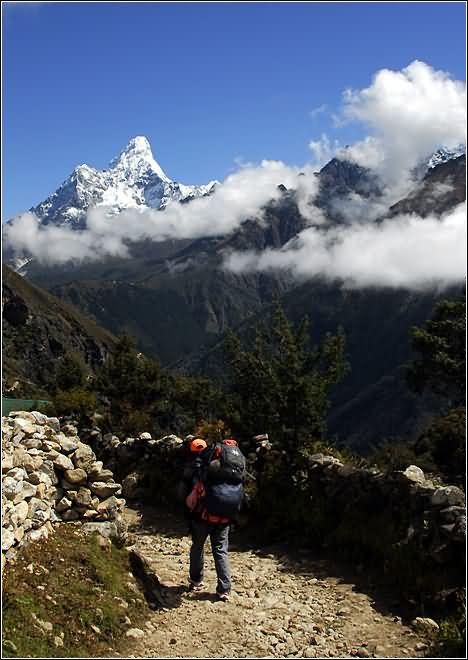 珠穆朗玛峰海拔相当于多少层楼,珠穆朗玛峰看日照金山海拔多少