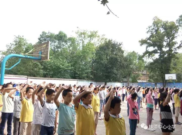 这几天，株潭各小学在网上红了