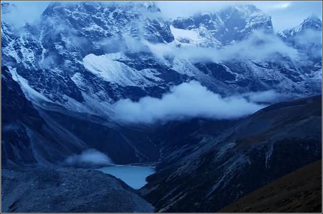 珠穆朗玛峰海拔相当于多少层楼,珠穆朗玛峰看日照金山海拔多少