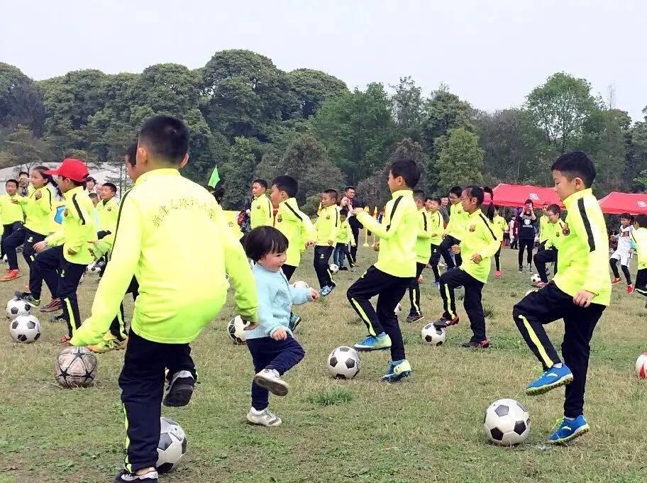 足球嘉年华加牛排,足球嘉年华劲爆来袭