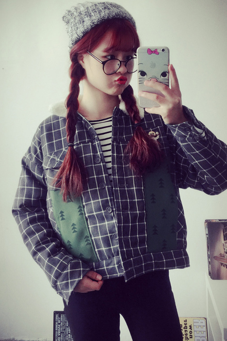 简约时尚的设计搭配 (时髦的设计也让你帅气潮流)