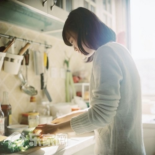 厨房切记不要装这种油烟机了,厨房为什么装吊柜