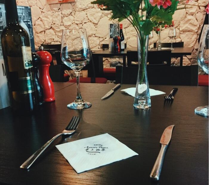 每个饥寒交迫的晚上，一块披萨就能让我荡漾