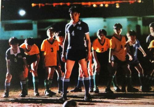 张国荣踢馆视频,张国荣踢过球的视频