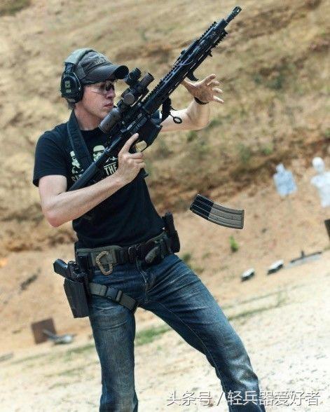 fire椋炶灏勫嚮娓告垙,fire鎴樻湳娑¤疆