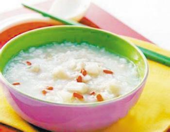 颈部肿了一块是怎么回事,颈部突然肿了一个大包