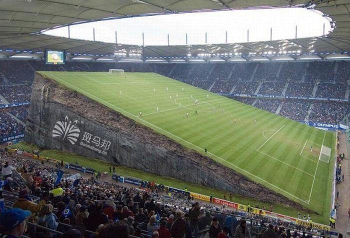 跑火车遇到的怪事,奇葩足球场