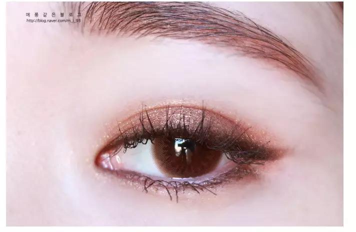 爱丽小屋试色,爱丽小屋气垫粉饼测评