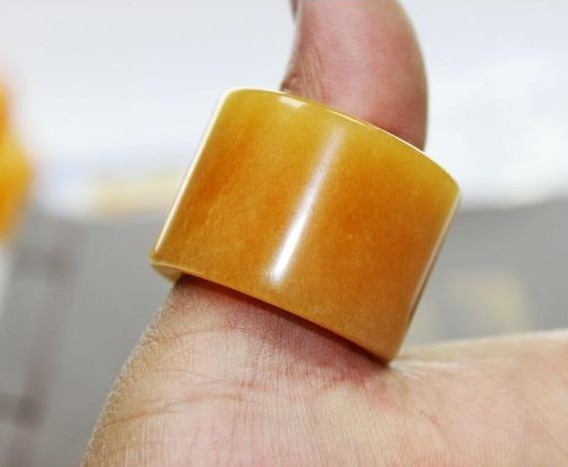 蜜蜡琥珀戒指,蜜蜡戒指精品欣赏