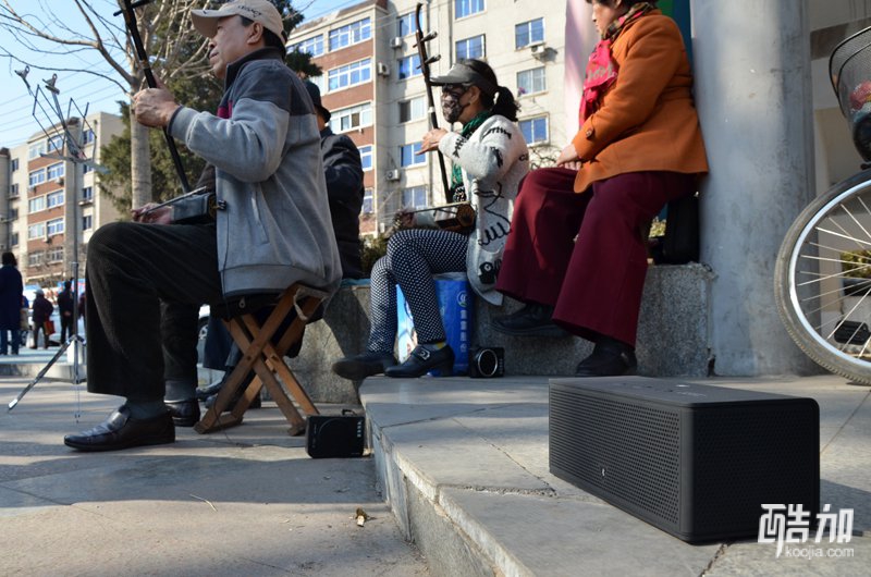 户外唱歌麦克风如何使用,开会户外话筒音响一体