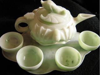 怎么鉴别一块石头是否值钱,如何鉴别一块石头玉