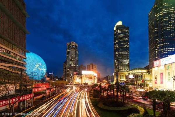 如果你来上海玩想打卡魔都,如果你要去上海我应该说什么